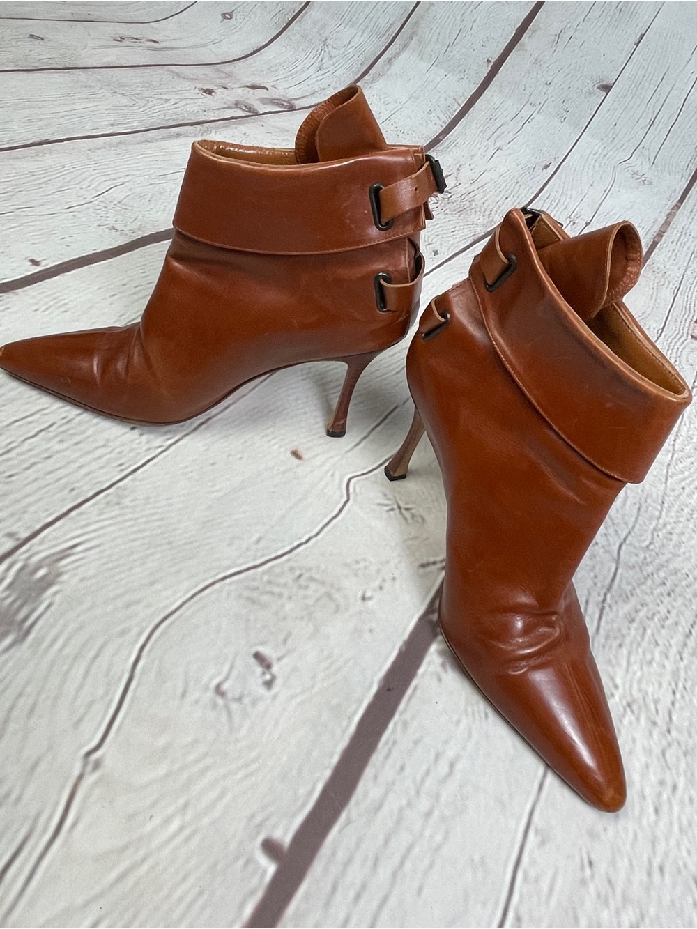 MANOLO BLAHNIK authentic brown leather pointed-toe stiletto ankle boots, sz 38.5 - Picture 8 of 12